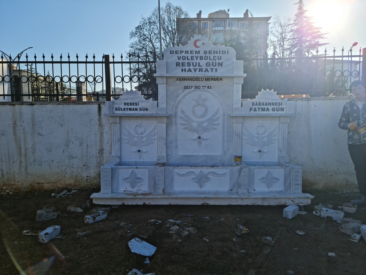 Afyon merkez Veysel Eroğlu spor salonunun avlusuna kurduğumuz, hayrat çeşme, hayrat çeşmesi, Afyon hayrat çeşme, Afyon hayrat çeşmesi, hayrat çeşme Afyon, hayrat çeşmesi Afyon, HAYIR SEVERİMİZİN HAYRINI ALLAH KABUL ETSİN İNŞALLAH, 31
